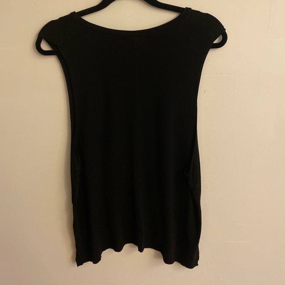 American Eagle Muscle Tank - Picture 4 of 5